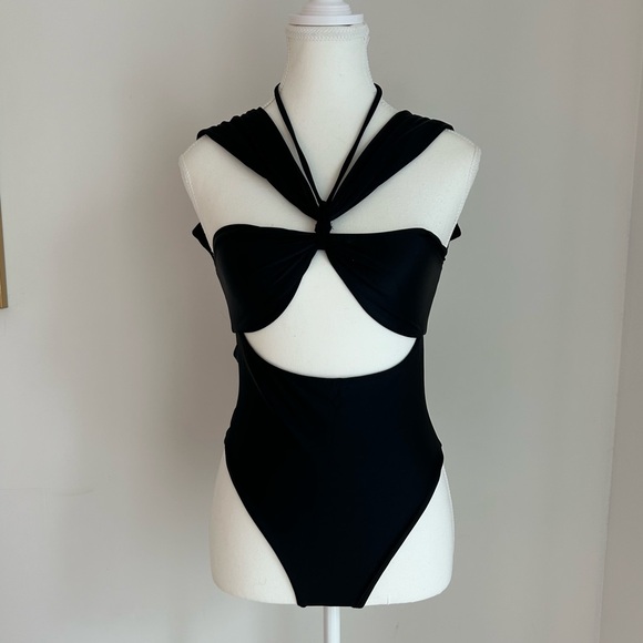 NWT REVOLVE TULAROSA BLACK ONE PIECE BATHINGSUIT - Picture 2 of 7